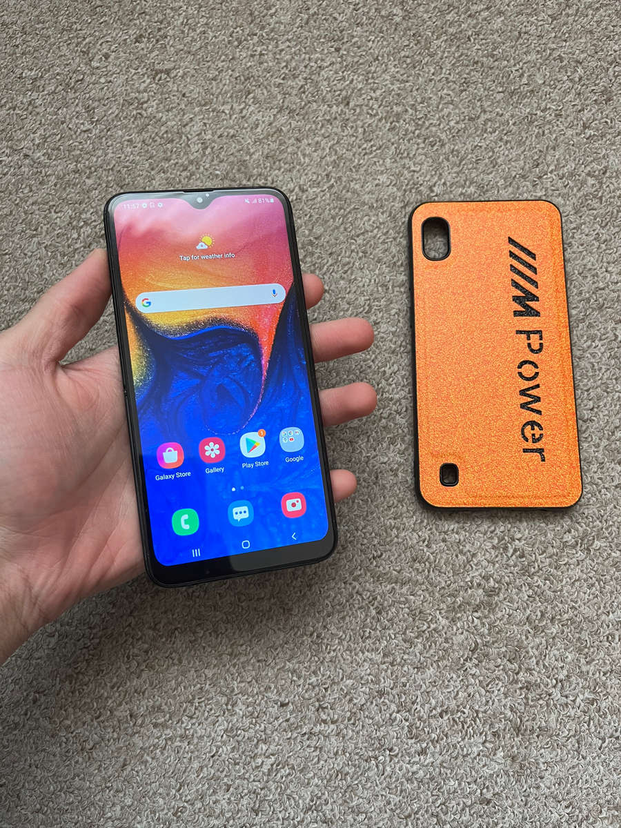 Samsung A10 32gb 2gb ram with cover