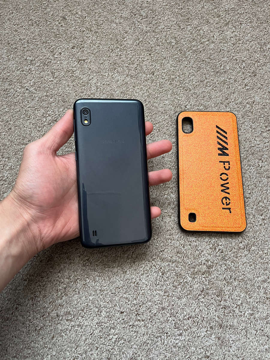 Samsung A10 32gb 2gb ram with cover