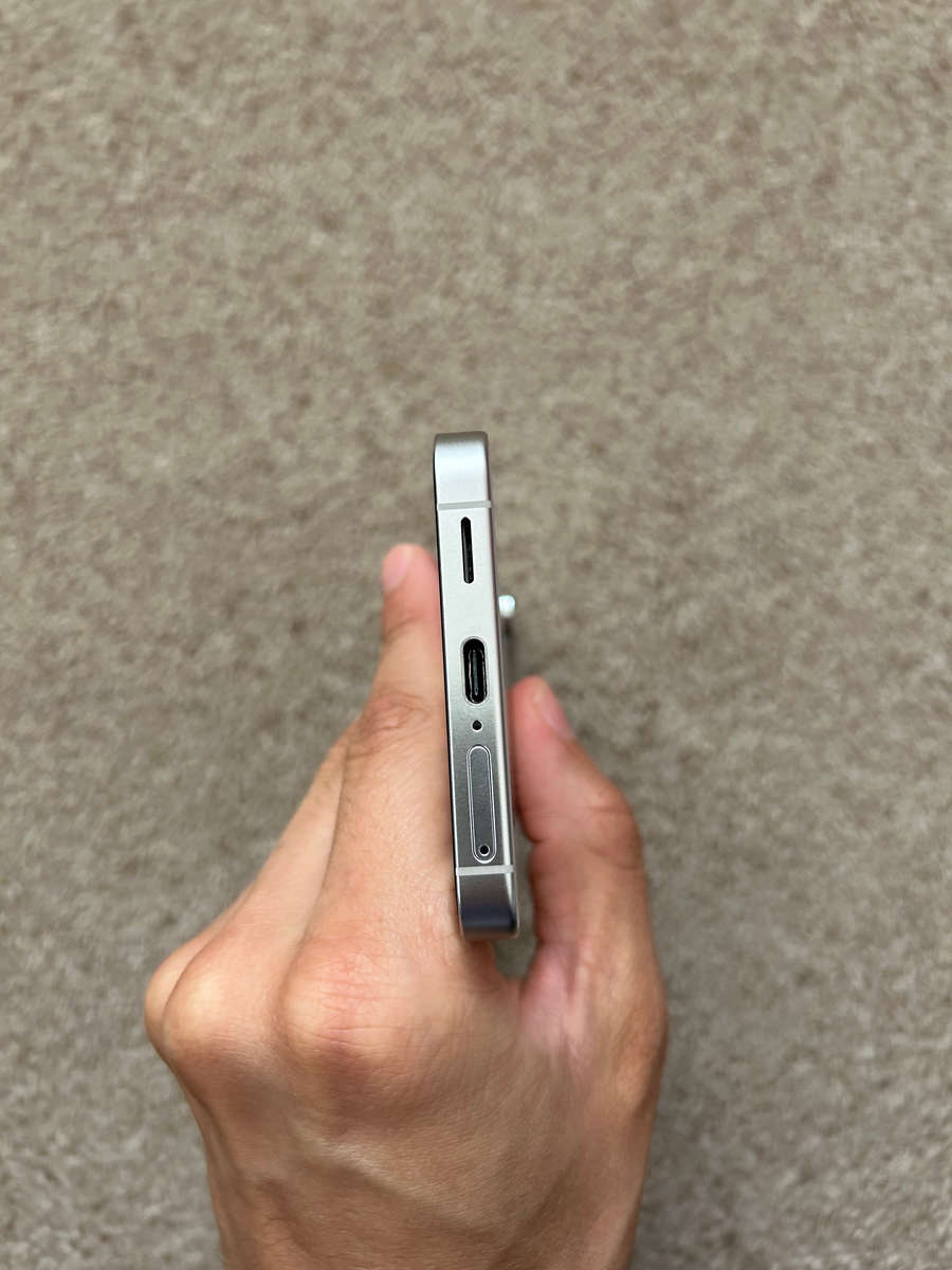 Samsung S24 256gb Dual sim 8gb ram Immaculate condition like new