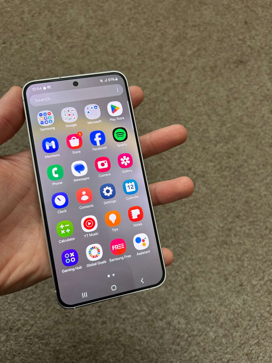 Samsung S24 256gb Dual sim 8gb ram Immaculate condition like new