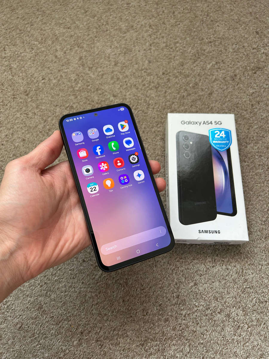 Samsung A54 5G 256gb 8gb ram Dual Sim good condition with box
