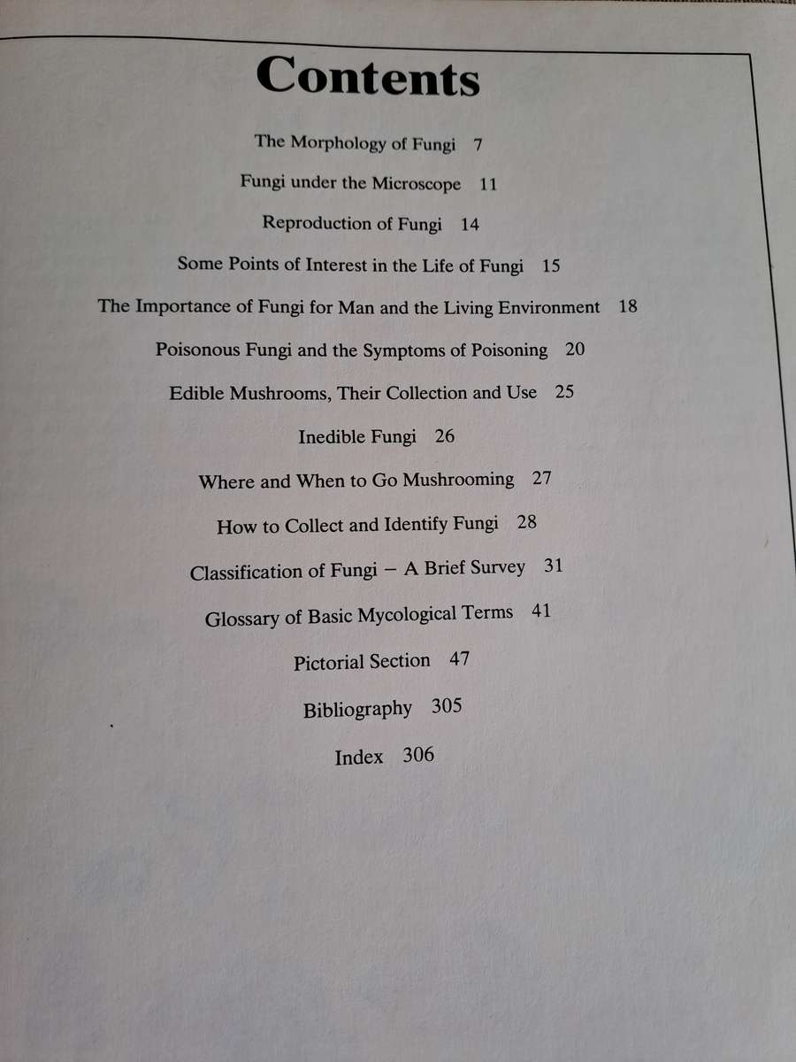 The Hamlyn Book of Mushrooms and Fungi