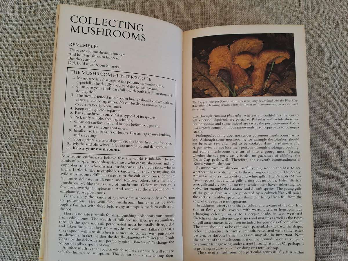 A Field Guide to the Mushrooms of South Africa  2nd Edition