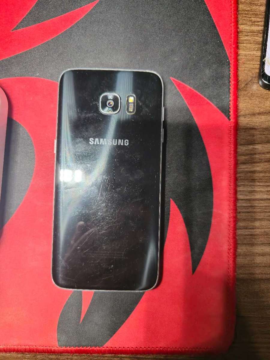 Samsung Galaxy S7 Edge Read description