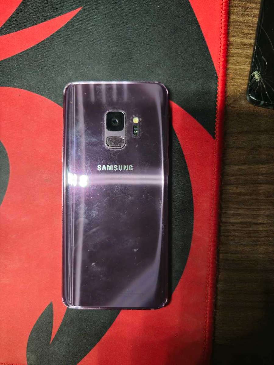 Samsung Galaxy S9 Read description