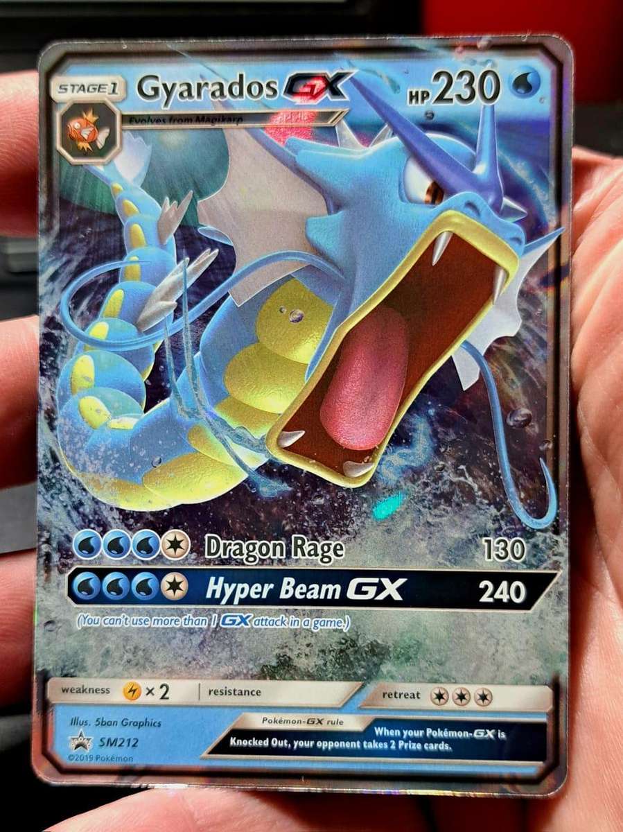 Pokemon Trading Cards - Gyarados GX - SM212 - Promo Pokemon Sun & Moon Promos - NM