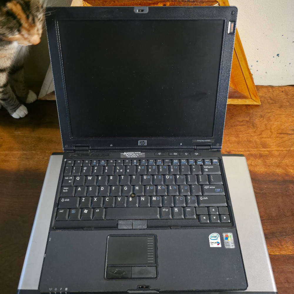 2 laptops for Parts
