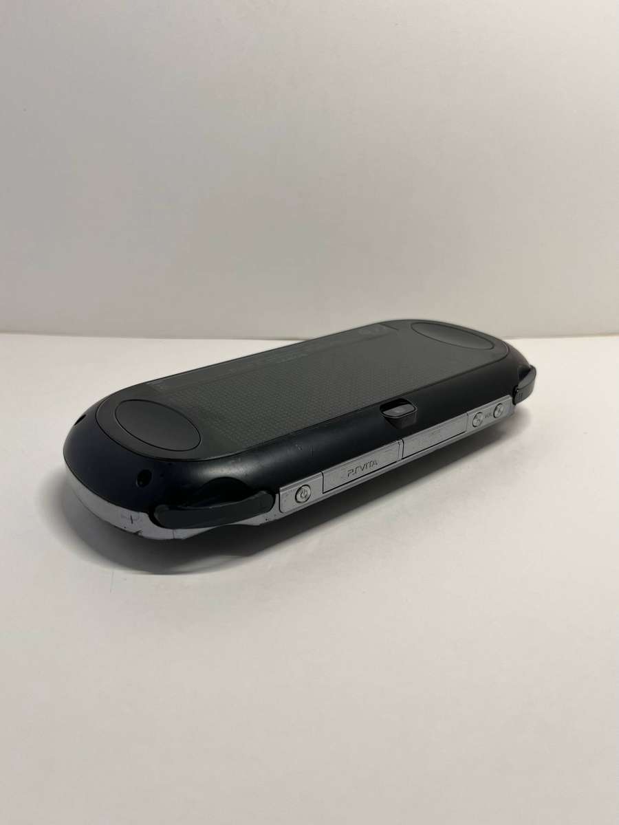 Sony PS Vita OLED 4GB & 6 Games