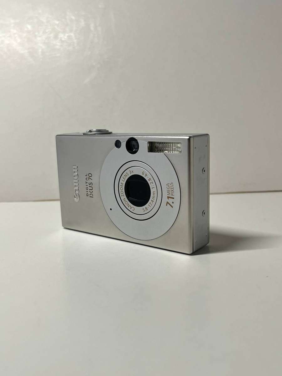 Canon IXUS 70 Digital Camera
