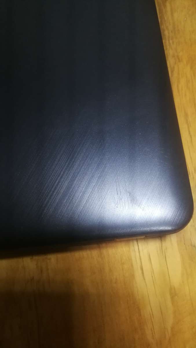 Asus X543U i7 8gen, 1Tb hdd, 8gb ram windows 11