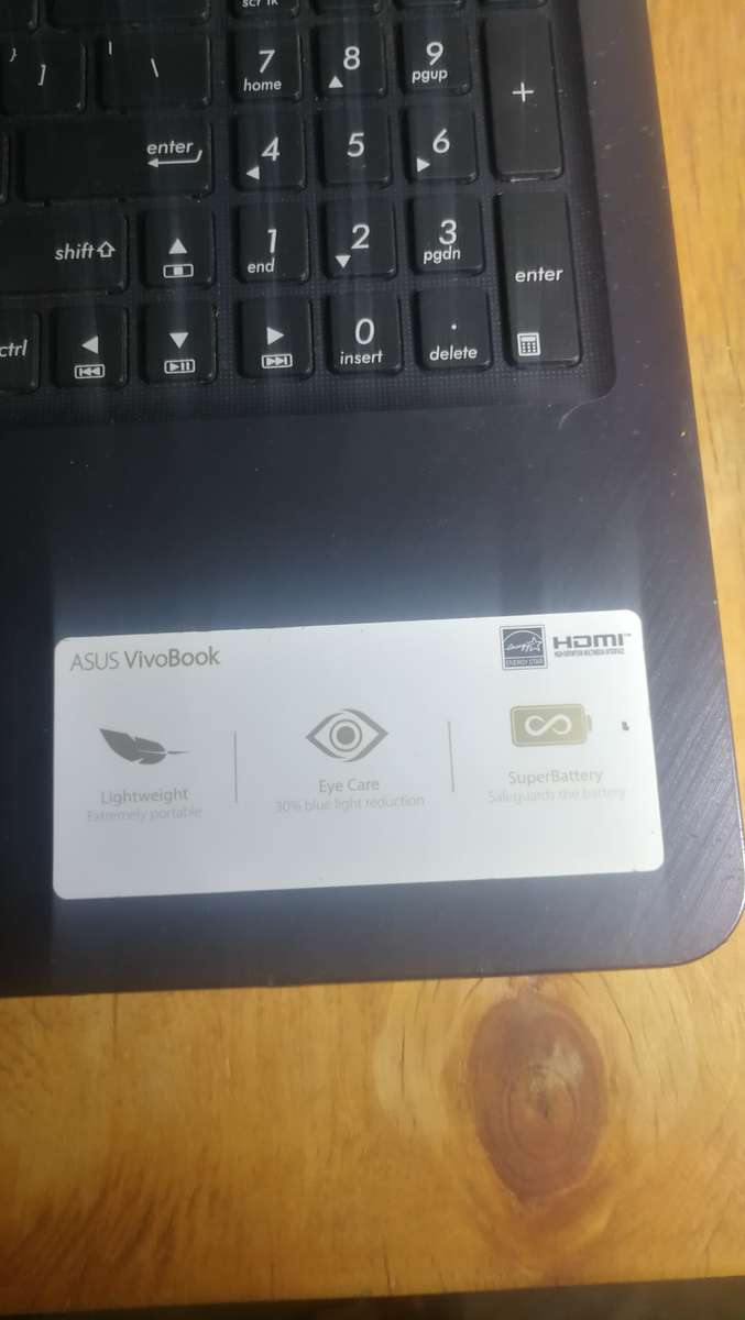 Asus X543U i7 8gen, 1Tb hdd, 8gb ram windows 11