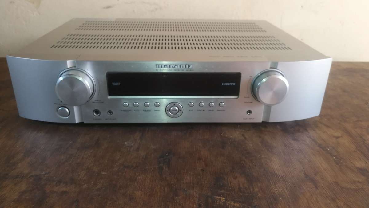 Marantz NR1501 av receiver, 100% working condition.