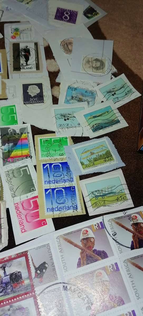 LARGE STAMPS COLLECTION, LOTS OF STAMPS, STAMPS ON ALBUM PAGES, MANY COVERS, SHEETS, FDC ECT