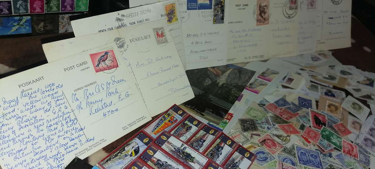 LARGE STAMPS COLLECTION, LOTS OF STAMPS, STAMPS ON ALBUM PAGES, MANY COVERS, SHEETS, FDC ECT
