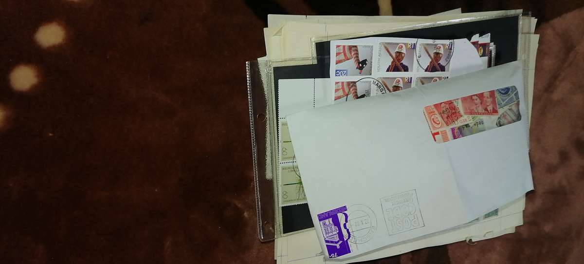 LARGE STAMPS COLLECTION, LOTS OF STAMPS, STAMPS ON ALBUM PAGES, MANY COVERS, SHEETS, FDC ECT