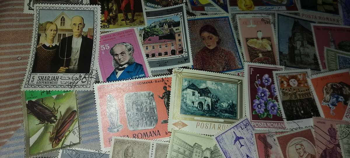 200 x Thematic stamps - good variety