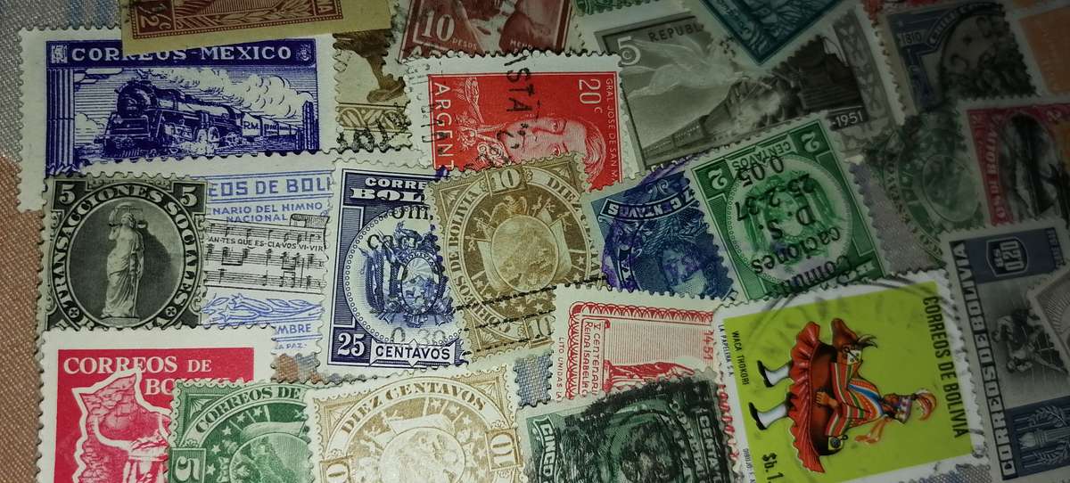 200 x South America Countries Stamps