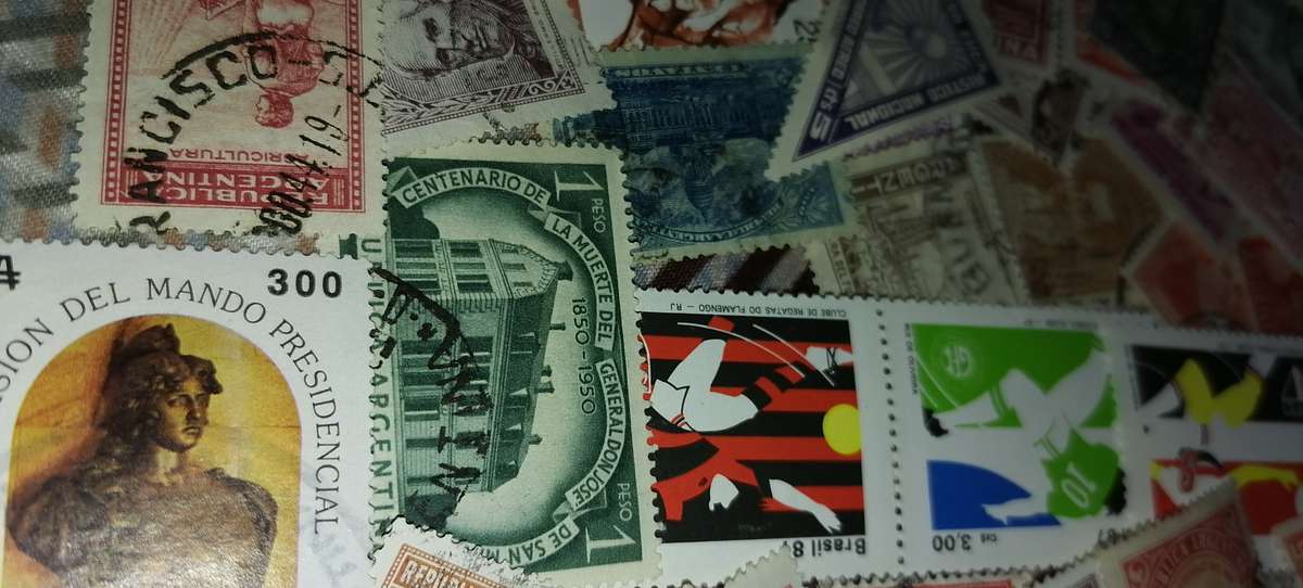 200 x South America Countries Stamps
