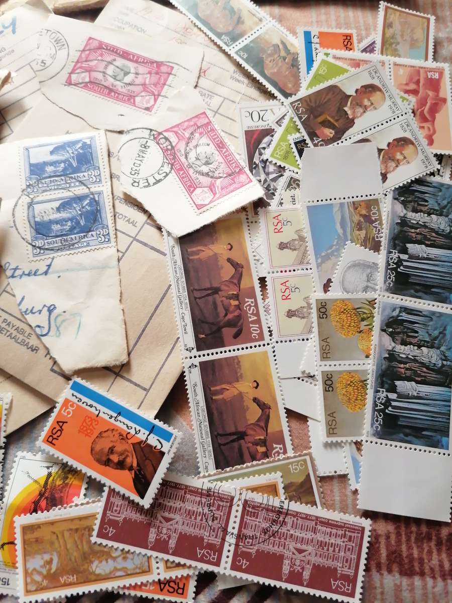 Large South African stamps Collection with many 100's of stamps - NICE COLLECTION