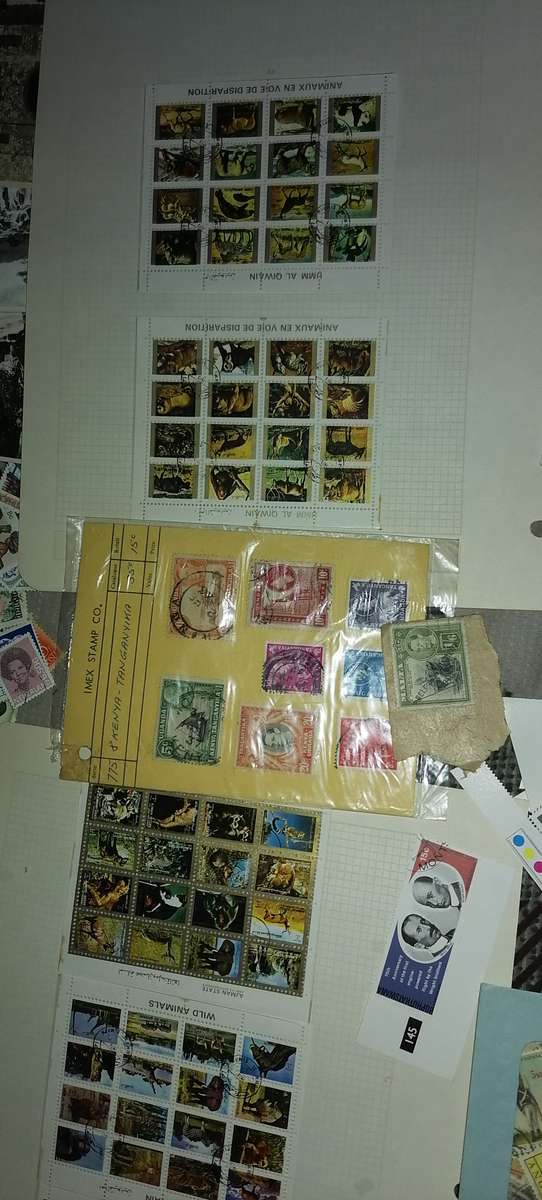 LARGE WORLD STAMPS VARIETY COLLECTION - NICE COLLECTION