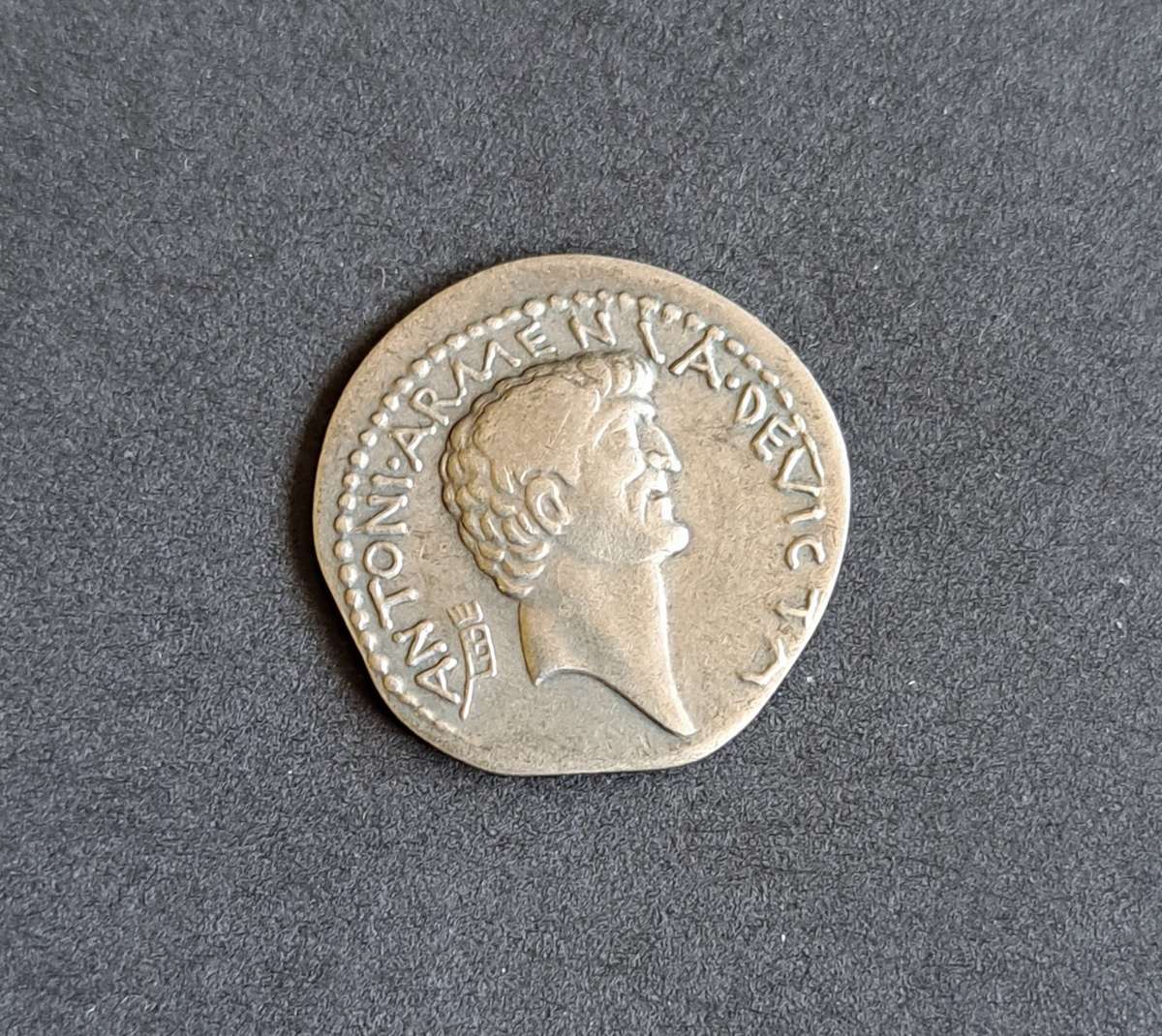 **Ancient Coin**  **Roman Coin**.LIKE NEW**UNKNOWN**Realist due to no payment**