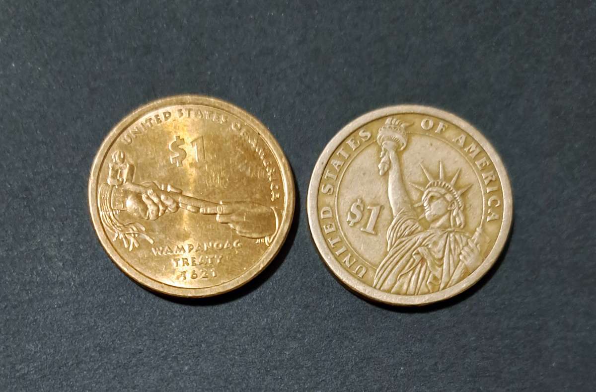 UNITED STATES OF AMERICA 2 × ONE DOLLAR COINS  ( FRANKLIN PIERCE ) ( LIBRARY )