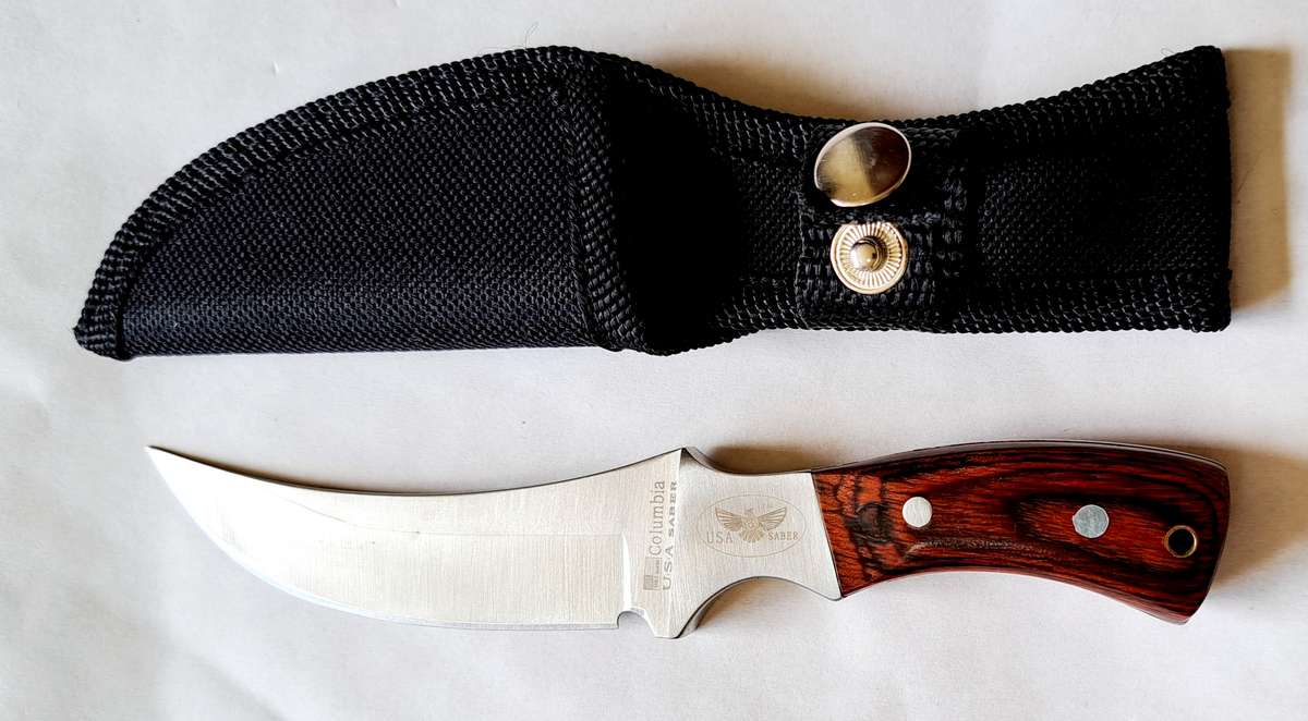 COLUMBIA U.S.A. SABER TM  **KNIFE & SHEATH **