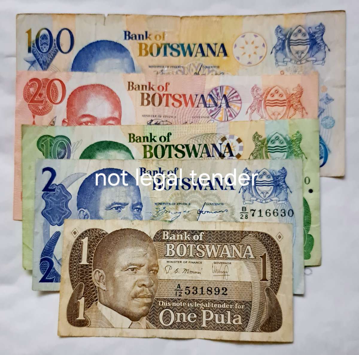 5 x Bank notes of Botswana ** Pula notes **