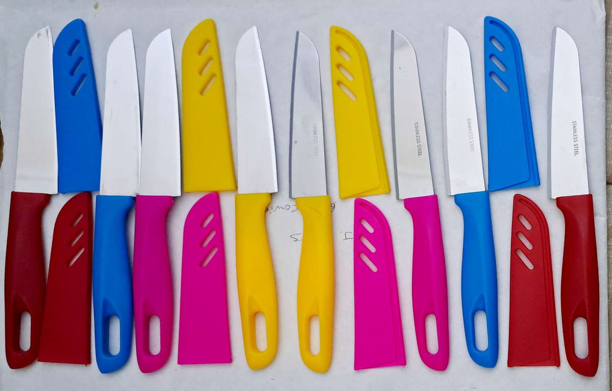 KITCHEN KNIFE  COMBO  8 × KNIVES FOR ONE BID**NEW**