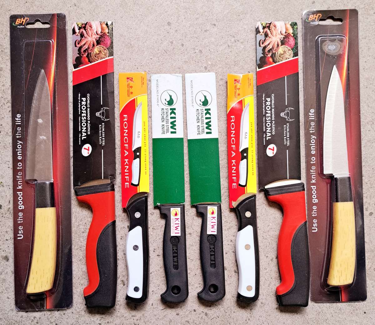 KITCHEN KNIFE  COMBO  8 × KNIVES FOR ONE BID. ?..**NEW**