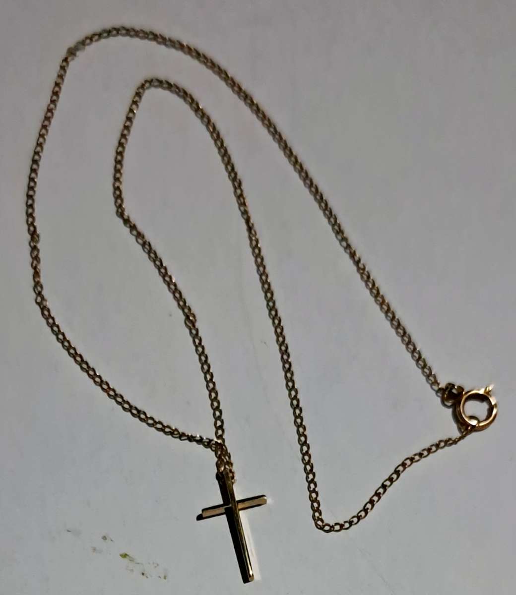 Vintage ppc 14K BF Cross pendant chain yellow gold --Religious Jewellery.