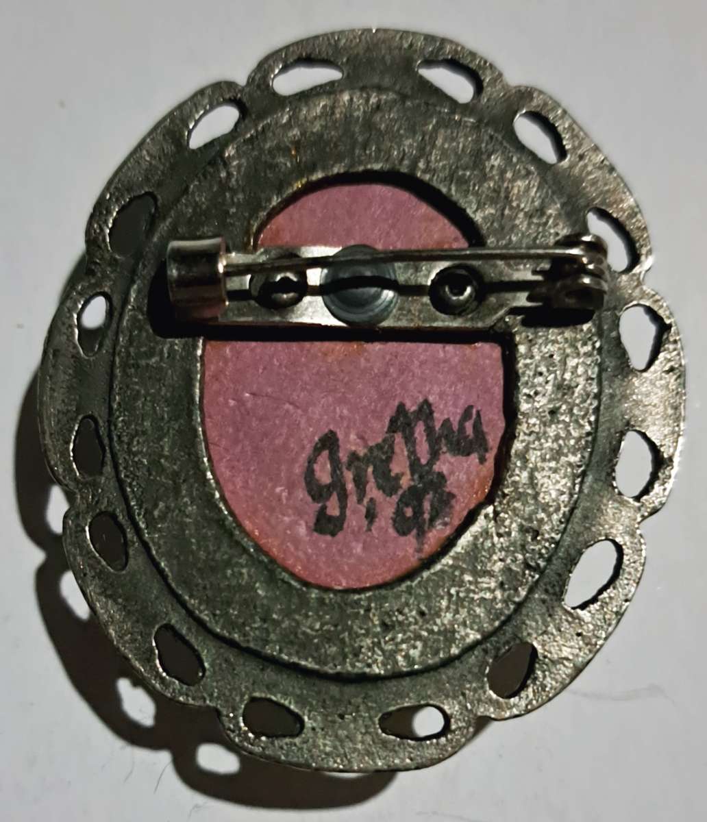 Vintage Flower Pendant Brooch.--Rare --