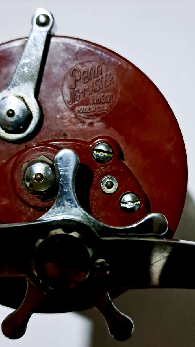 Vintage Penn-Jigmaster Red "Penn:500" Salt/Fresh Water. Reel  Made in USA.