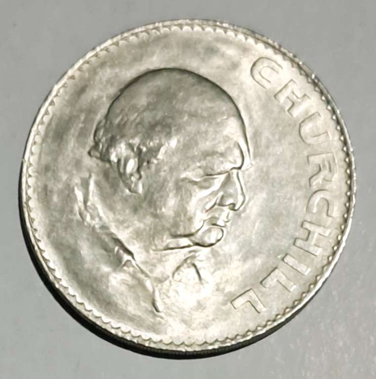 Churchill Crown :Queen Elizabeth 'll  1965 Crown coin.