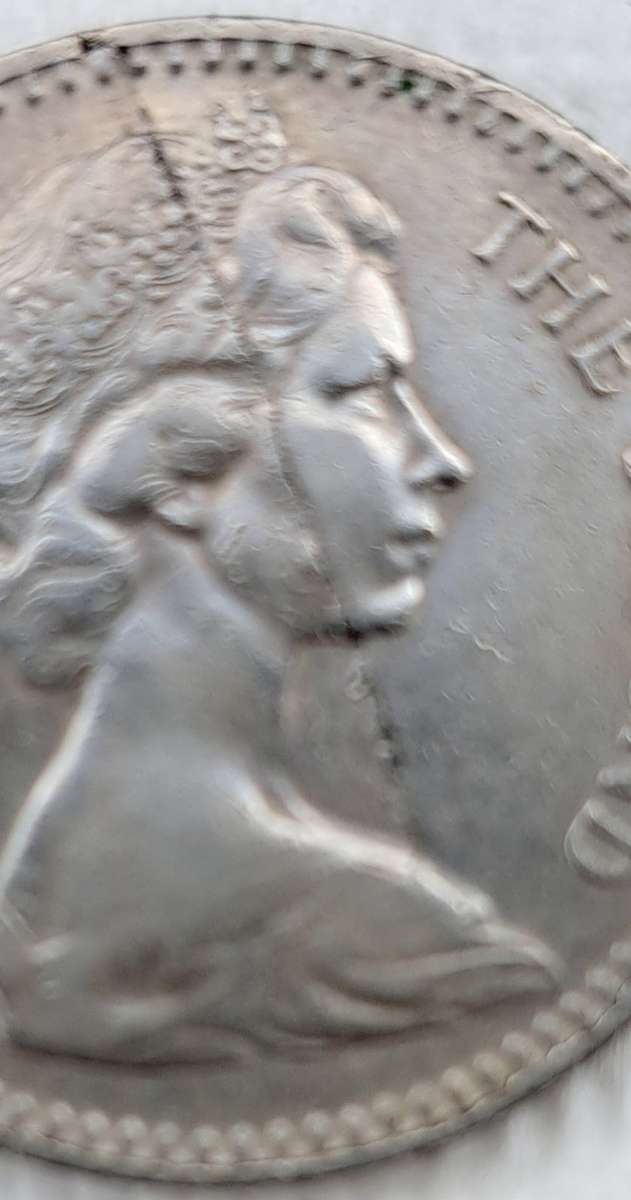 "Error Coin" Rhodesia 20c " 2 Shillings " 1964 Crack on Queens Face "