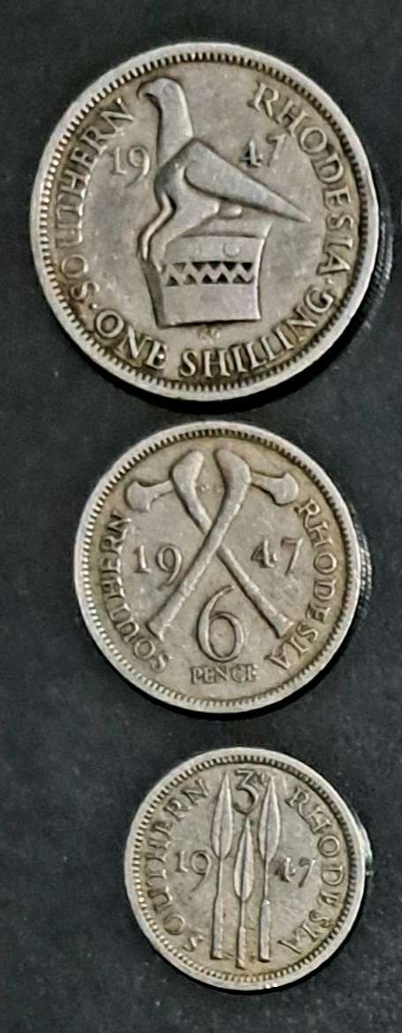 Southern Rhodesia 3 coins  ( one shilling) +(sixpence) + ( Threepence coins). Good Condition.