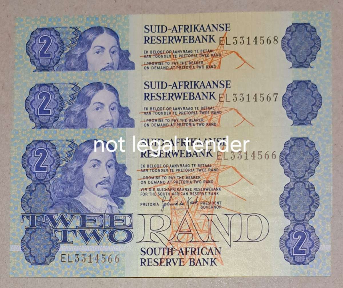 S.A. 3 Two Rand Bank Notes in Serail Number Sequence EL 3314566 to EL 3314568 . " New notes "
