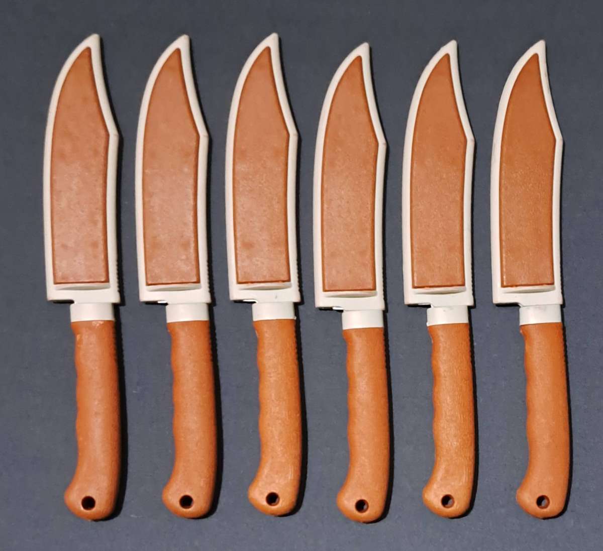 Kitchen knife combo  6 × knives for one bid." New"
