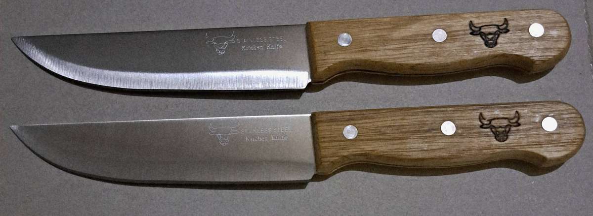 Kitchen Knife Combo 2 Knives for one bid. "New" 30.cm