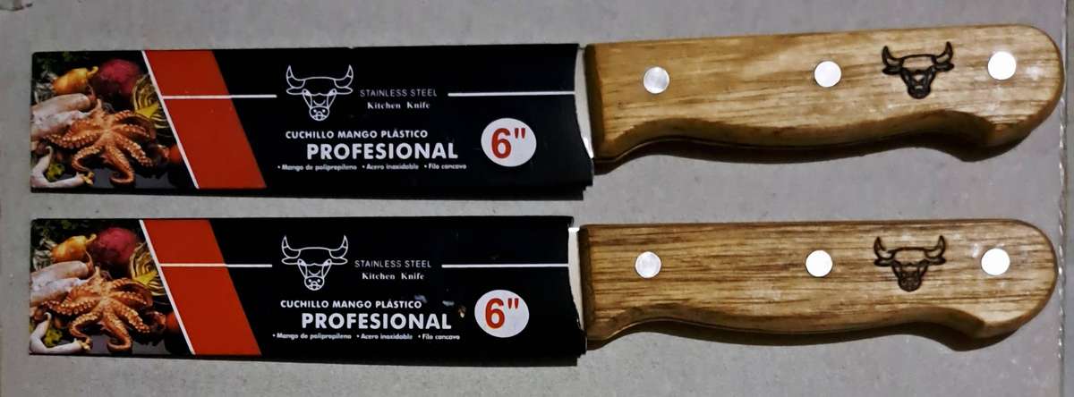 Kitchen Knife Combo 2 Knives for one bid. "New" 30.cm