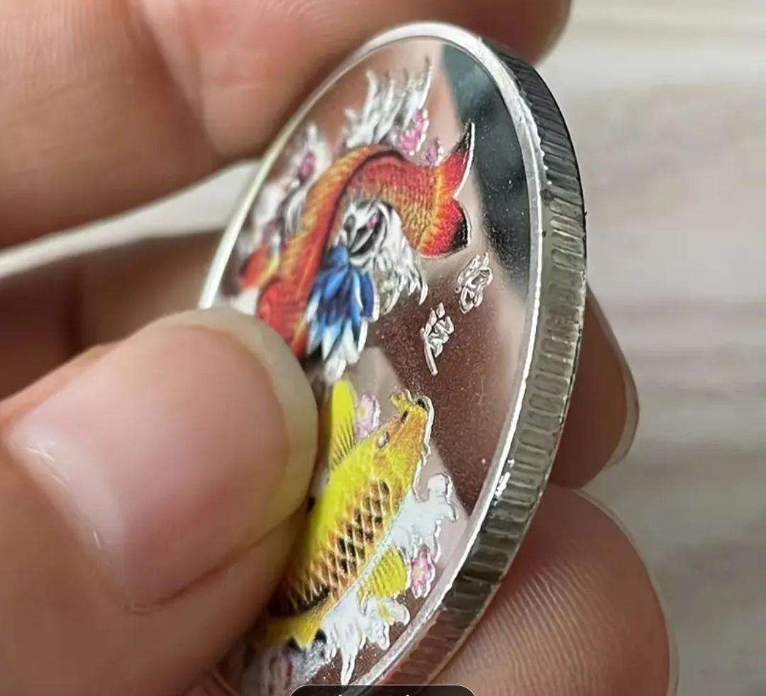 Silver Plated Lucky Koi Fish Coin New in Capsule 40mm