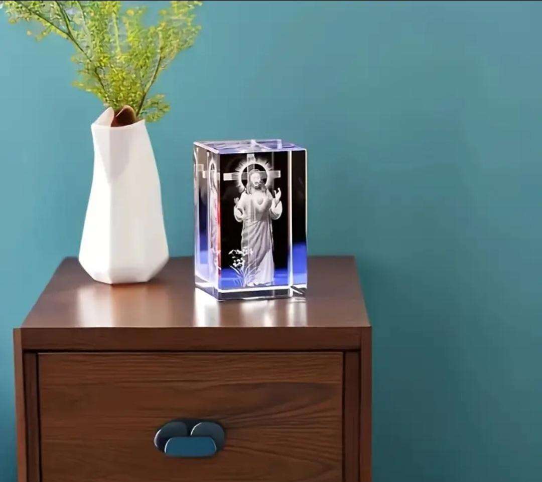 Exquisite Handcrafted Crystal Cross Figurine-Stunning Religious Decor in Box.