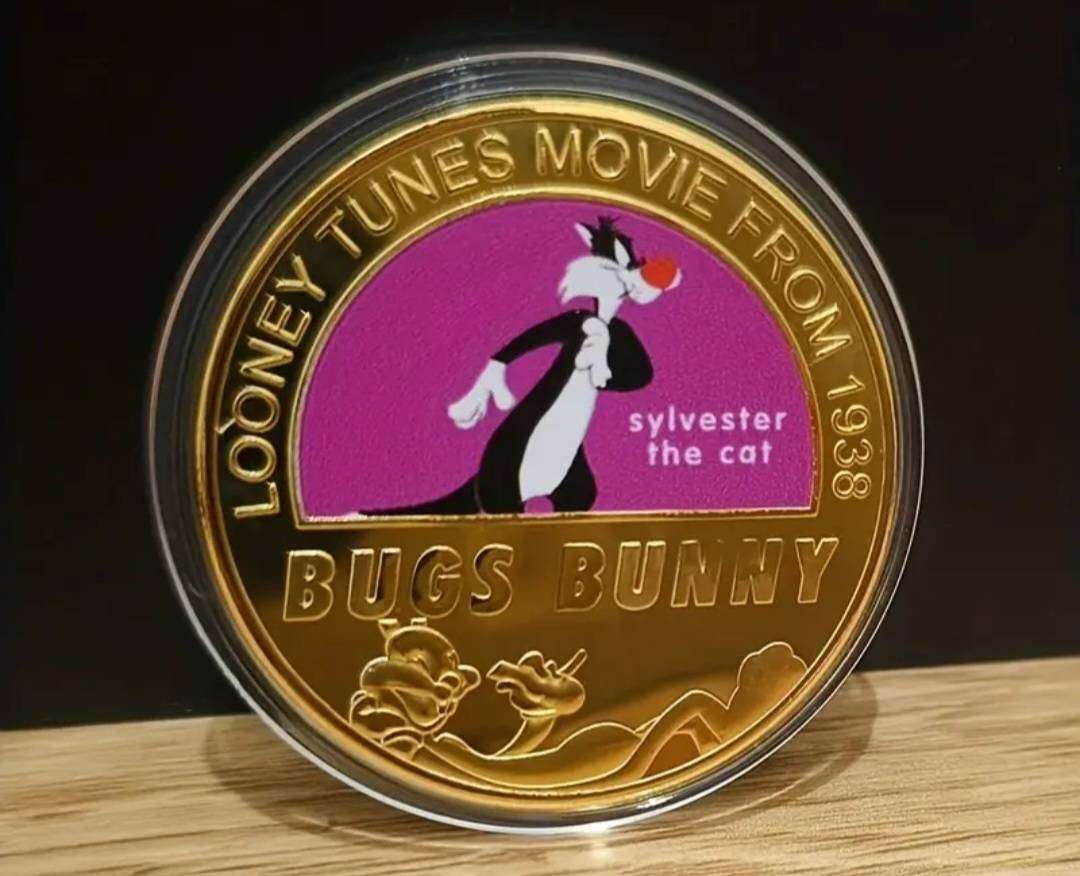 5pcs W/Bros. Official Looney Tooney Characters : Commemorative Coin Set. New in Capsule.