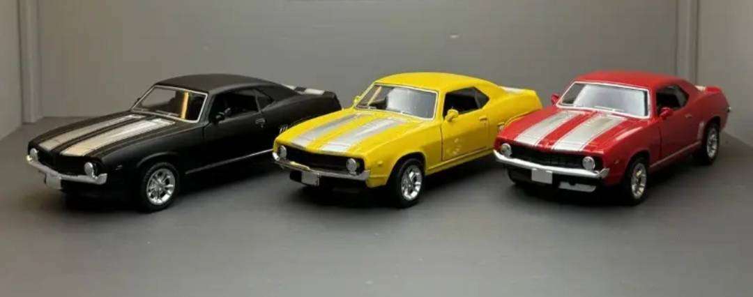 Ford Mustang Die-Cast 1:36 Pull Back Friction Ricing Toy Car. New " Black "