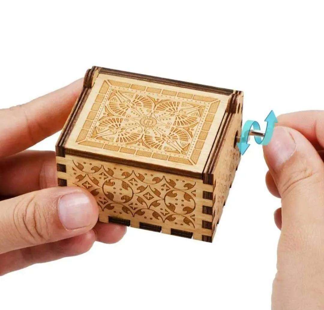 Music Gift Box, Wooden Hand Crank Musical Box Play "You Are My Sunshine" Gift For Vroulief"