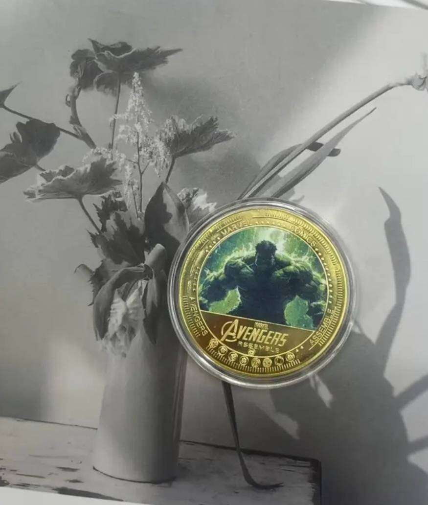 5.pcs Official Licensed Hulk Character's Commemorative Coin Set. New in Capsule's Gold Plated