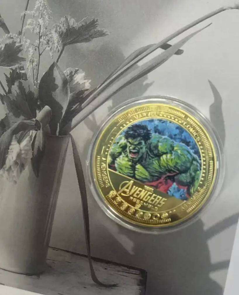 5.pcs Official Licensed Hulk Character's Commemorative Coin Set. New in Capsule's Gold Plated