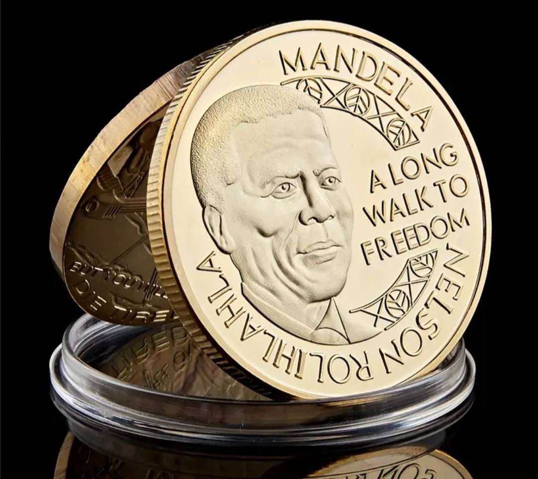 1993 Nobel peace prize S.A.President Nelson Mandela Commemorative Coin New in Capsule Gold Plated