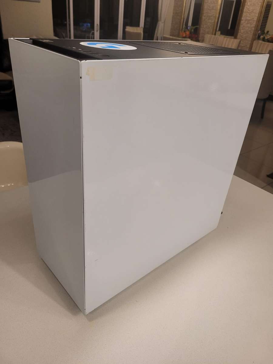 NZXT S340 ATX Mid Tower Case + 2 Fans! Good Condition!