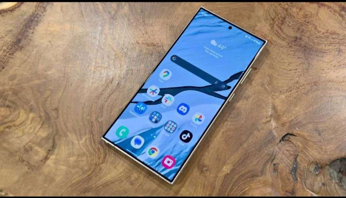 Samsung Galaxy S24 Ultra 256gig Pre-owned